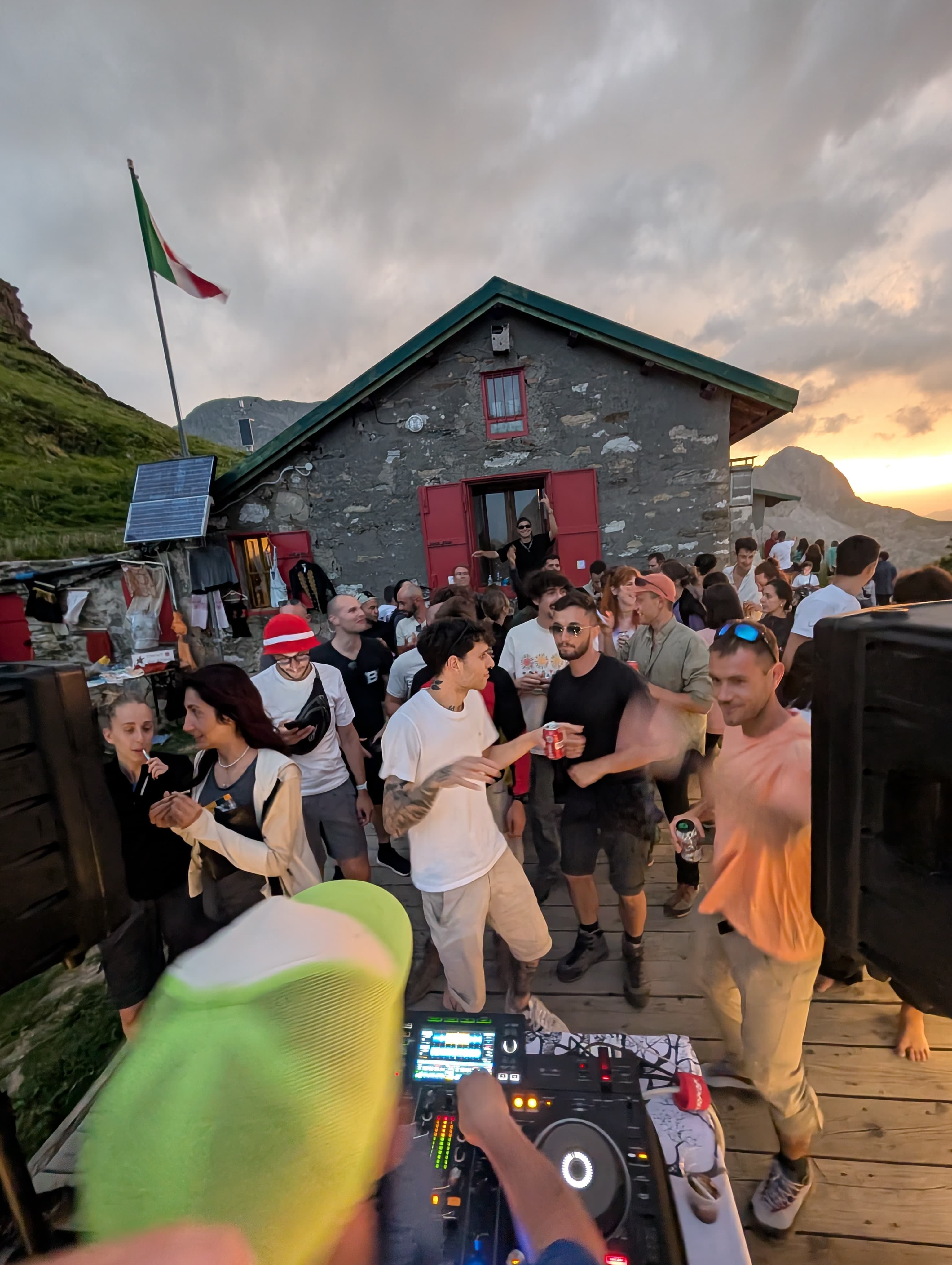 Vertical Gringos moments